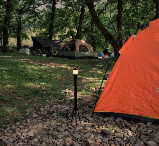 Iluminación de camping LED COB retráctil de 5W para lámpara de camping al aire libre impermeable decorativa portátil de emergencia Luz de camping LED plegable con 3 modos